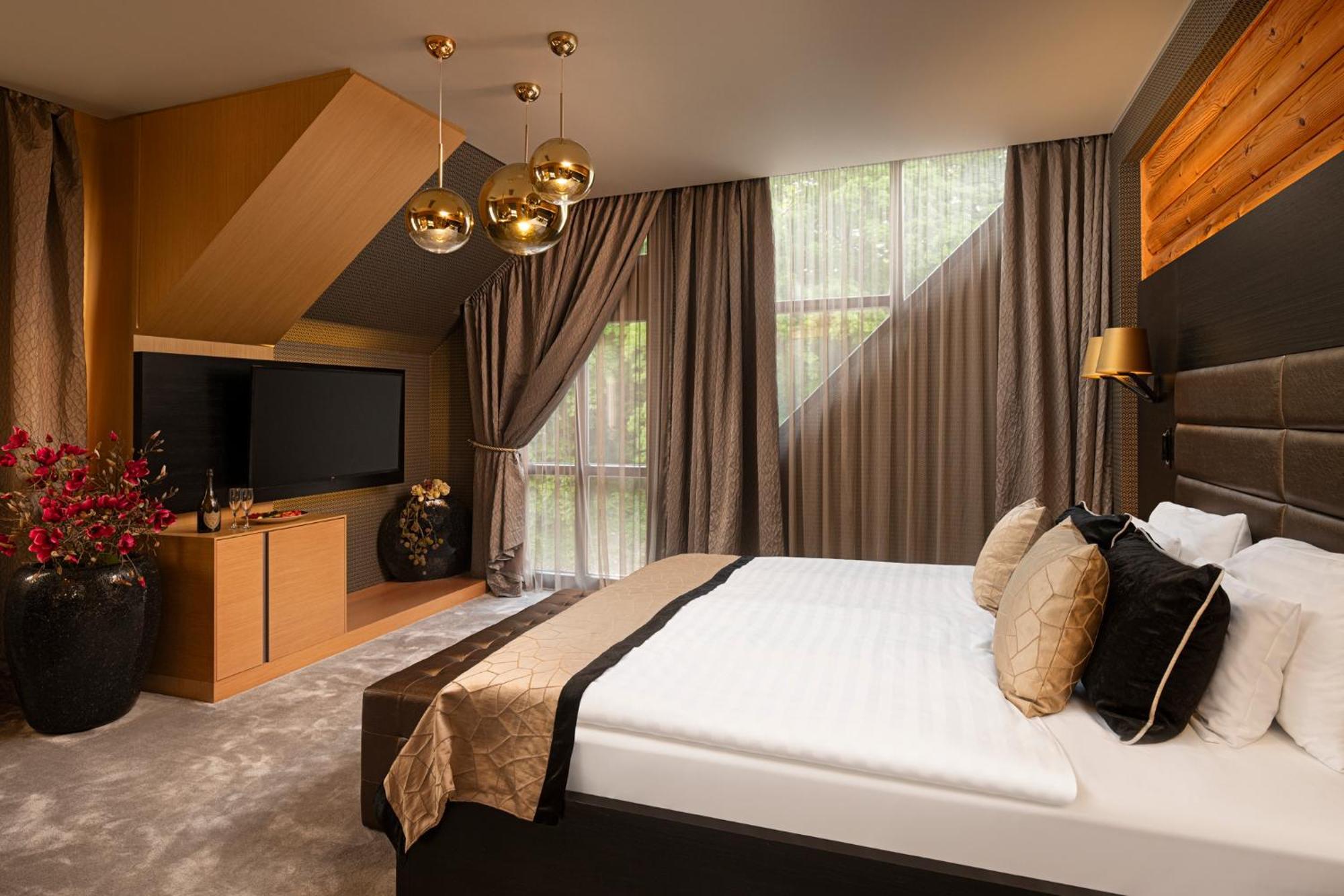 Avalon Resort & Spa Miskolc Buitenkant foto