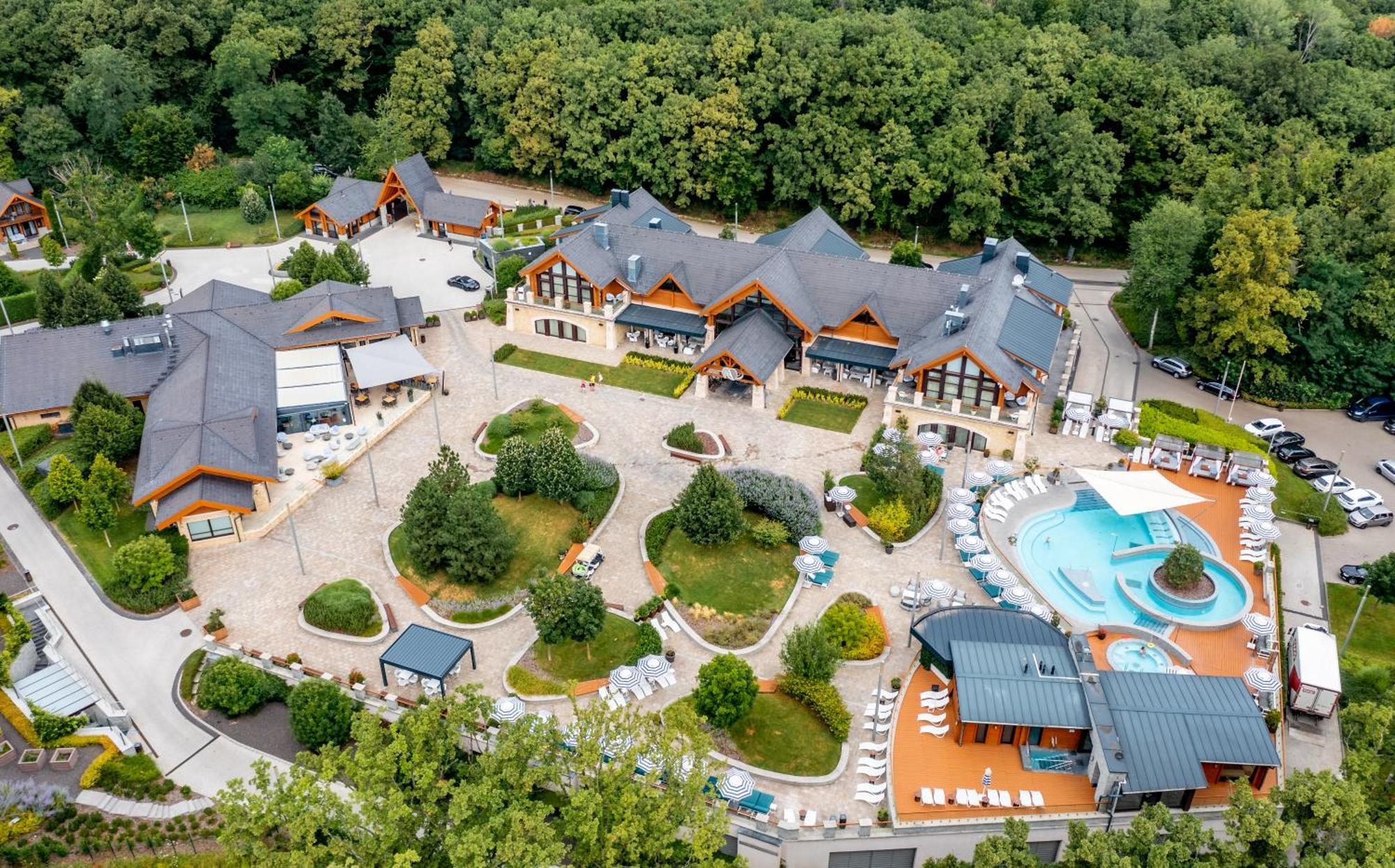 Avalon Resort & Spa Miskolc Buitenkant foto